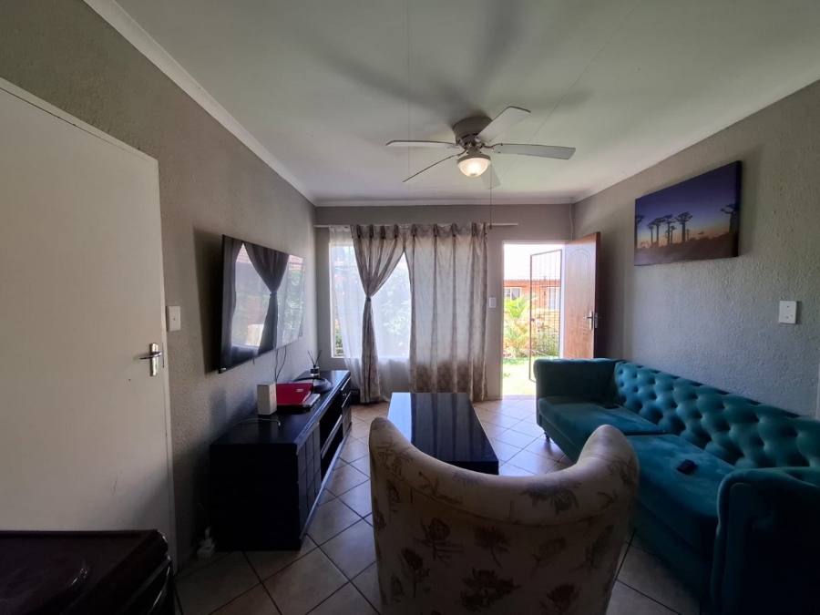 2 Bedroom Property for Sale in Safari Gardens North West